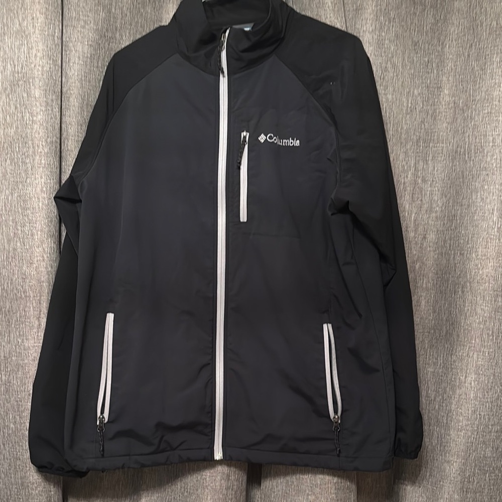 Columbia Men's Black Performance Jacket
